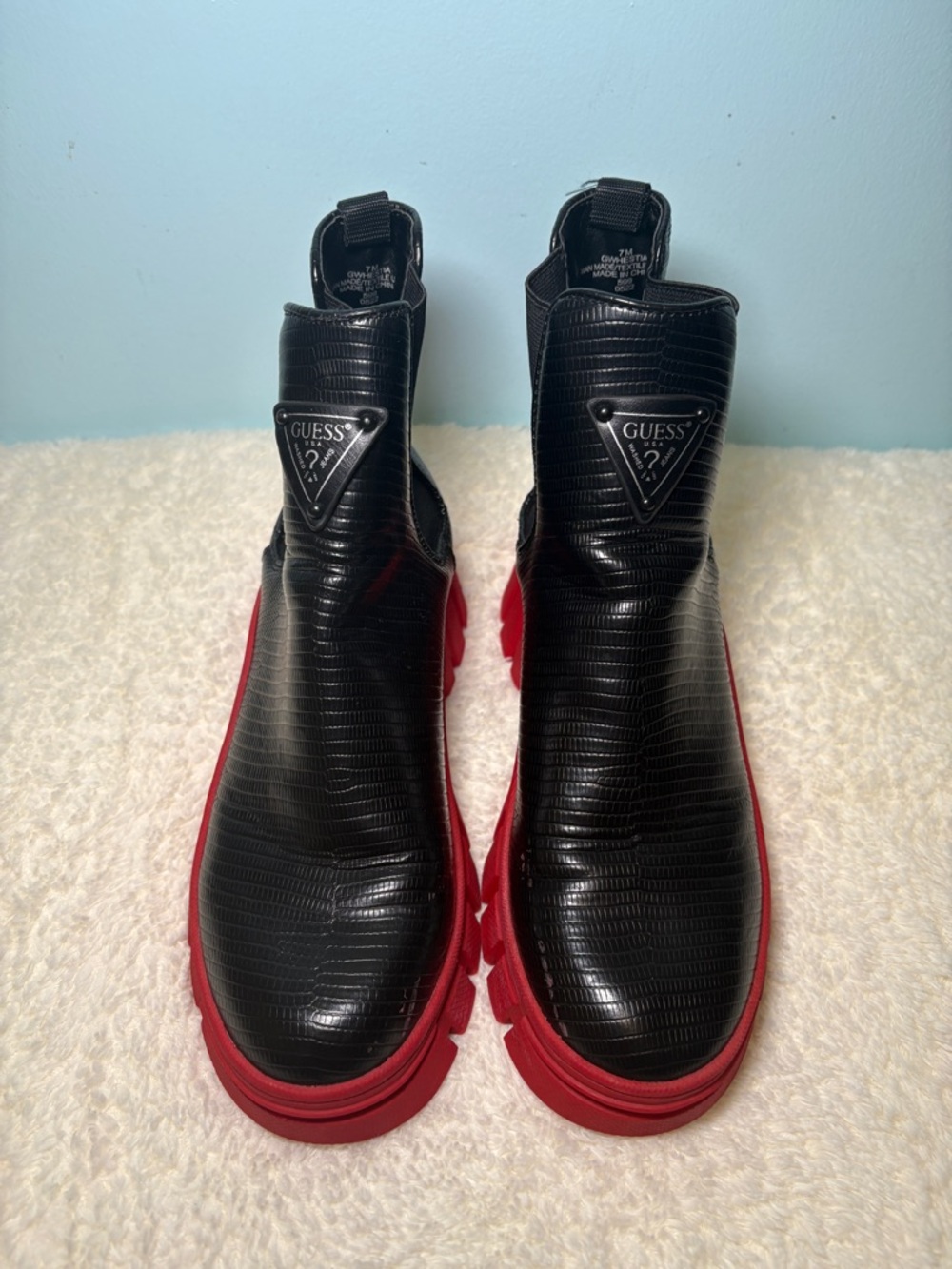 GUESS Black Lizard-Texture Chelsea Boots with Red Chunky Soles